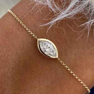 Pulsera de Cadena Minimalista de Oro Amarillo de 14K con Diamante de Laboratorio de 0.71 Ct, Corte Marquesa, E VS1, Certificado IGI, Regalo Perfecto para Mujer - Product Image 1