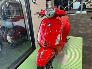 NUOVO Scooter-Ciclomotore <span class=keywords><strong>Vespa</strong></span> Primavera <span class=keywords><strong>50</strong></span> Rosso 2026 - Product Image 4