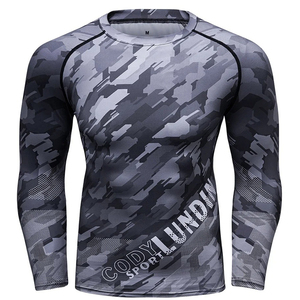 Camiseta Deportiva Rash Guard para Hombre, Personalizada al por Mayor, 100% Spandex/Poliéster, Transpirable, UPF50, Secado Rápido, Cómoda - Product Image 4