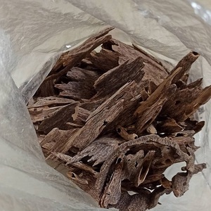 Huy Phat 100% Naturel Pur Bois D'agar Oud Chips Bois De Santal Parfumé Huile Essentielle Aromathérapie Bois et Matériel De Semence - Product Image 5