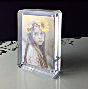 Cadres photo en acrylique double face autoportants de qualité supérieure avec fermeture magnétique: solution d'affichage transparente polyvalente pour les souvenirs - Product Image 4