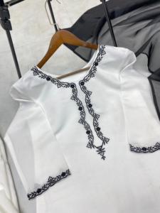 Nouvelle arrivée Bollywood Roman soie Kurta ensemble pour femmes brodé Dupatta costume tendance hiver fête tenue pas cher en vrac - Product Image 2