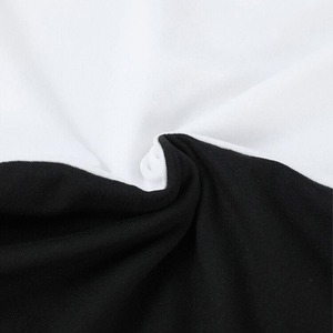 Camiseta Casual de Manga Corta para Hombre, Cuello Redondo, Color Verde Sólido, Corte Regular, 100% Poliéster Tejido, Teñido Liso, Estampado Frontal, Ecológica - Product Image 4