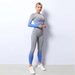 Ropa Mujer Conjuntos de yoga Nuevo estilo Casual Mujer Yoga Set Regular Fit 2 piezas Conjunto de yoga sin costuras para mujer - Product Image 3