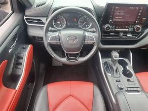 Toyota Highlander XSE AWD 2022, boîte automatique, titre propre, sans accident, faible kilométrage, prêt pour l'expédition - Product Image 4