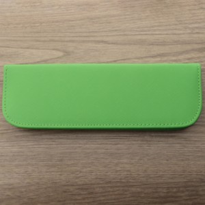 กระเป๋ากรรไกรหนังสีเขียวแบบพกพาพับเก็บได้กันน้ำสำหรับช่างตัดผมและเครื่องมือดูแลสัตว์เลี้ยง - Product Image 1