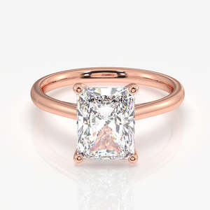 Bague solitaire en or 18 carats avec diamant de laboratoire taille radiant – Collection de bagues de luxe - Product Image 6
