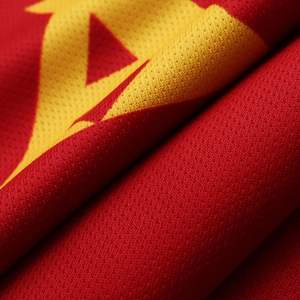 Maillot de football pour adulte en tissu 100% polyester de Deuka Wear Manufacture, avec patchs personnalisés, de haute qualité, sublimé, extensible dans les quatre sens - Product Image 6