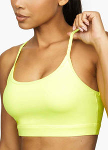 Soutien-gorge de sport à impact élevé en tissu doux, dos sexy à bretelles croisées, pour femmes, 2024, fitness, soutien-gorge personnalisé fabriqué au Pakistan - Product Image 2