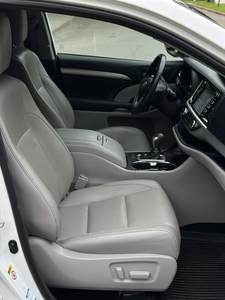 Toyota Highlander XLE 2018 Usada con Todas las Opciones - Product Image 4