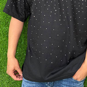 Camiseta de microfibra de alta calidad para hombre Diseño moderno con logotipo personalizado Ajuste completo y estilo formal Top Demanded - Product Image 3