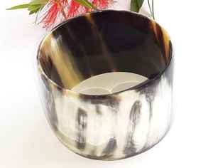 Stylish Buffalo Horn Fashion Bangles for Women Customized High-End Ox Horn Jewelry Unique Jewelry for <b>Girls</b> - Product Image 3