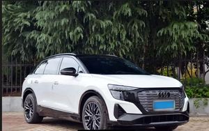 Auto Usado en Excelentes Condiciones, <span class=keywords><strong>Audi</strong></span> <span class=keywords><strong>Q5</strong></span> SUV 2026, Autos Usados Listos para Enviar - Product Image 2