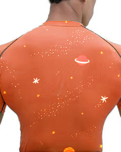 Camisa de entrenamiento de compresión de secado rápido con protección contra sarpullidos de LICRA de media manga para hombre con patrón liso sublimado ajustado para BJJ MMA - Product Image 4