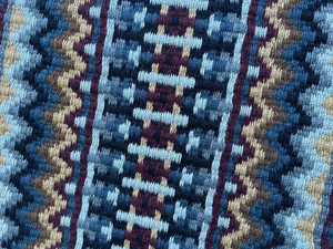 Sudadero para Caballo Midnight Shadow Western Show con Relleno de Lana de Nueva Zelanda, Acabado Premium, Protección para Caballos, Diseño Multicolor - Product Image 2