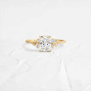 Anillo de compromiso Vintage chapado en oro Moissanite incoloro de corte brillante redondo de plata 925 elegante banda de boda de estilo Vintage - Product Image 6