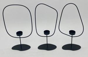 Bougeoir en métal noir brillant avec des motifs élégants pour une décoration et des célébrations luxueuses - Product Image 2