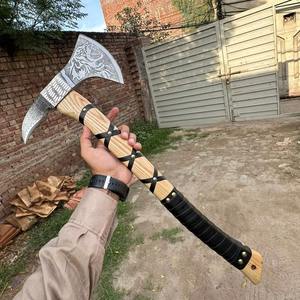 Steel Craft International : Hache viking en acier au carbone de haute qualité, nouveau design, à vendre, hache viking en acier au carbone personnalisée pour l'extérieur - Product Image 1