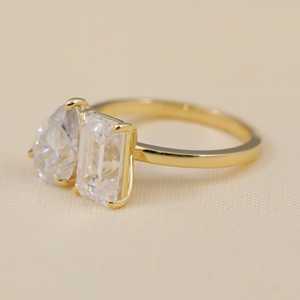 Anillo de Compromiso Toi Et Moi, Corte Esmeralda en Forma de Pera, Diamante de Laboratorio, Joyería Fina, Forma Marquesa, Claridad VVS1, Rodio Platino - Product Image 6