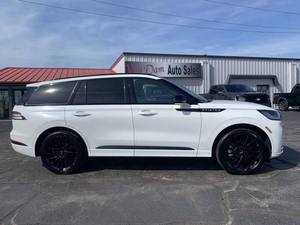 รถยนต์ SUV ระดับหรูขนาดใหญ่ รุ่นปี 2025 Aviator Reserve Edition มือสอง - Product Image 1
