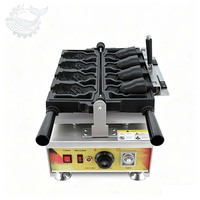 Machine à cornets de crème glacée Taiyaki Jinchin avec 4 moules en forme de poisson, chauffage double face, revêtement antiadhésif et contrôle de la température 2420W