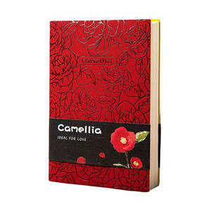 LABON – carnet de notes A5 en cuir à motif de fleur en relief avec bande ventrale - Product Image 1