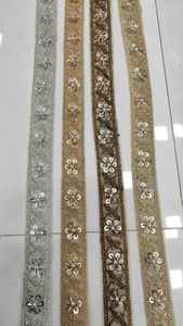 Cordones bordados a máquina hechos a medida con diseños florales y en cuatro colores para vestidos de novia y para reventa. - Product Image 6