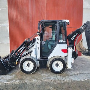 Nouvelle Mini-chargeuse sur pneus Hidromek 62 SS avec pelle rétrocaveuse et chargeur frontal, tracteur-excavateur à chenilles en caoutchouc HMK 102S Diesel, moment de charge élevé, 4x4 - Product Image 5