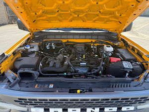 Fairly Used 2021 F-ord B-ronco B-adlands 7-Speed Manual 20100 Miles - Product Image 6