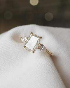 Anillos de compromiso de diamantes de moissanita de corte radiante para mujer, plata 925 y oro sólido de 10K-18K, joyería de boda fina - Product Image 3