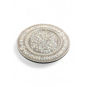 Plato Decorativo de Lujo Hecho a Mano con Nácar Gris y Núcleo de Bambú para Decoración de Mesa Clásica y Eventos, Hecho en Vietnam - Product Image 1