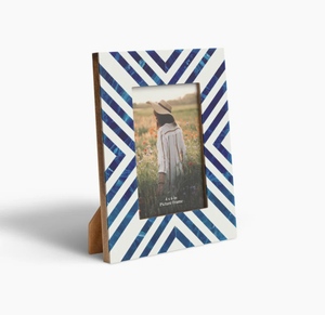 Cadre photo moderne en bois fait à la main pour un usage domestique Incrustation d'os et de résine personnalisée Affichage suspendu par Exportations flagrantes - Product Image 3