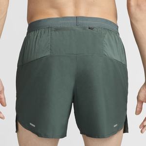 กางเกงออกกำลังกายผู้ชายดีไซน์ใหม่ล่าสุด สวมใส่สบาย พิมพ์ลายดิจิทัล ระบายอากาศได้ดี สไตล์ไฮสตรีท ผลิตจากผ้าฝ้าย/โพลีเอสเตอร์ - Product Image 1