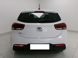 PORTON LHD/RHD 2021 KIA RIO 1,2 LS USADO - Product Image 5