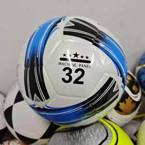 Ballon de football personnalisé 2026 en cuir PU sans couture, durable, laminé, taille 5, mini, populaire dans le monde entier - Product Image 4