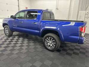Toyota Tacoma Limited en venta - Product Image 2