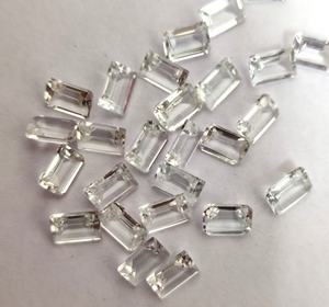 Topaze blanche naturelle taille octogonale 8x10mm facettée - Topaze blanche taille octogonale de qualité excellente, en vrac - Product Image 4