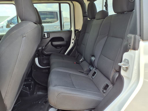 JEEP GLADIATOR WILLYS 2023 USADO, CONDUCCIÓN IZQUIERDA/DERECHA, CABINA DOBLE, TRACCIÓN EN LAS 4 RUEDAS - Product Image 3