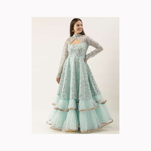 Vêtements indiens pakistanais les plus vendus pour femmes Lehenga Choli pour une utilisation de fête de mariage disponibles au prix de gros - Product Image 5