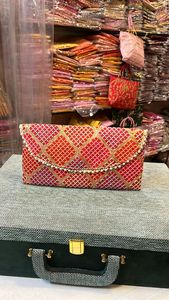 Bolso de mano bordado Vintage a la moda para mujer, bolso Potli, bolso de mano, recuerdo de boda, regalo de devolución, invitados inspirados en la India - Product Image 4