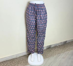 Pantalon de nuit décontracté en coton imprimé pour femme Pantalon de détente doux et respirant avec imprimé floral pour femme - Product Image 1