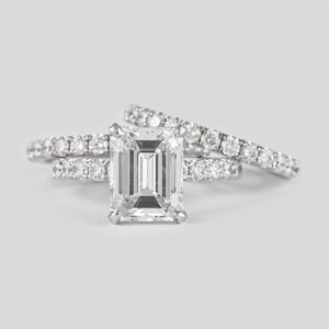 Conjunto de anillo de moissanita de corte esmeralda de 3 quilates de primera calidad, joyería de boda de compromiso nupcial de oro de 10K, fabricante OEM ODM - Product Image 1