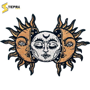 ซัพพลายเออร์ที่ดีที่สุด Tepra Sports' ผลิตภัณฑ์ใหม่ แผ่นปะติดหมวกแบบรีดติด ทำจากผ้าสักหลาด PVC นุ่ม ลายดอกไม้รูปหัวใจ ปักลาย พร้อมพิมพ์โลโก้ตามสั่ง - Product Image 2