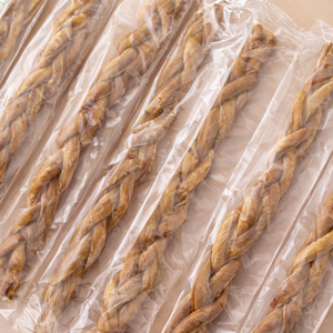 Friandises à mâcher pour chiens Bully Braided 12 pouces, en bœuf, déshydratées, jouets à mâcher pour animaux de compagnie - Product Image 5