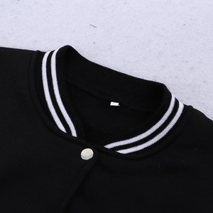 เสื้อแจ็คเก็ตวาร์ซิตี้แบบสั่งทำ SENSSEL SPORTS รุ่น Unisex สีดำขาว ปักลาย NY ติดกระดุมแป๊ก คอเสื้อแบบริบบิ้น ซับในแบบควิลท์ สไตล์ลำลอง - Product Image 5