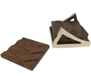 Sous-verre carré en noyer le plus vendu avec un design texturé moderne et luxueux et une finition élégante pour une décoration intérieure haut de gamme, table à manger - Product Image 1