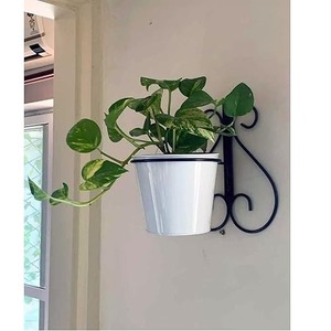 Macetas de metal disponibles, eleva tu espacio con diseños de moda, macetas colgantes para balcón, sala de estar - Product Image 1
