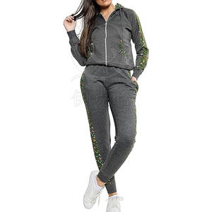 Survêtement de haute qualité avec broderie détaillée et survêtement de broderie deux pièces coupe confortable avec poignets et taille côtelés - Product Image 5