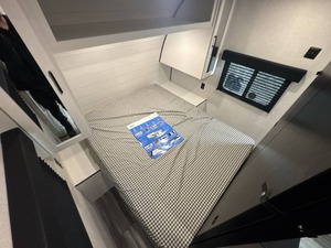Nouvelle caravane Jayco Jay F-l-i-g-h-t Slx 261BHS 2026 à vendre pour le camping et les voyages - Product Image 4