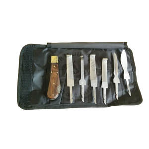 Ensemble de couteaux à sabot pour les tâches de nettoyage et de coupe des sabots d'animaux Ensemble de couteaux à sabot multi-pièces pour le maréchal-ferrant et le bétail - Product Image 5